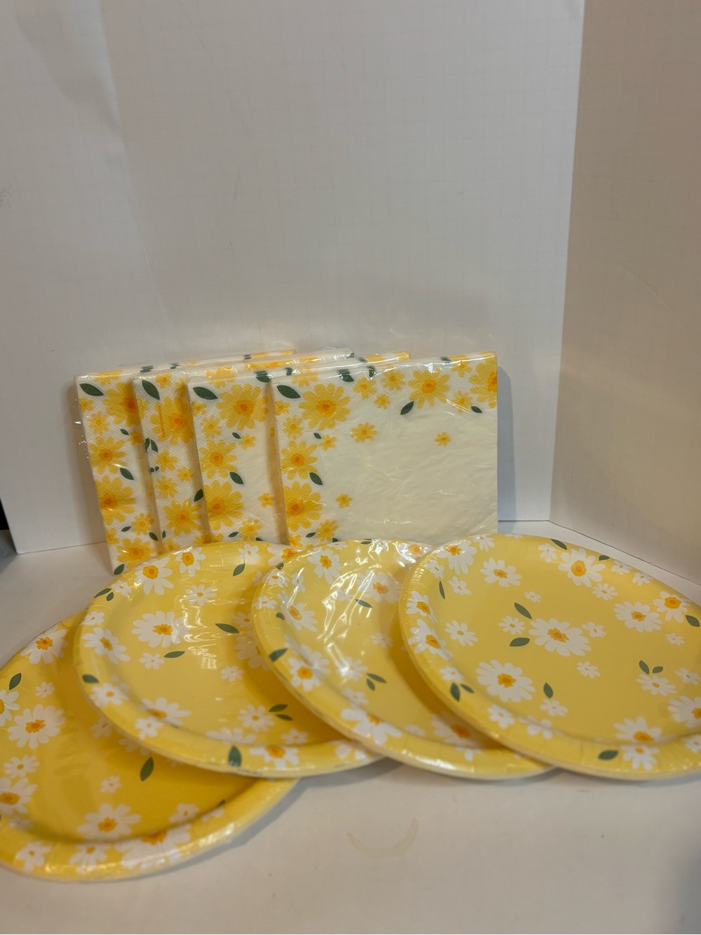 Sunny Daisy Disposable Party Plates & Napkins - Yellow